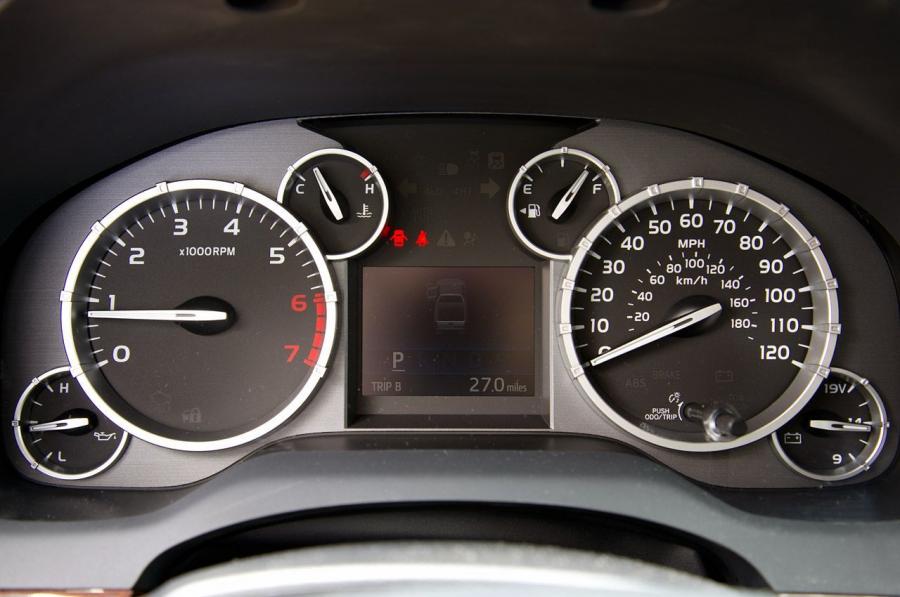  Toyota Tundra 2014 года  (фото 12 из 54)